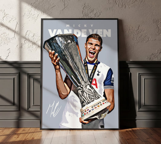 Micky Van de Ven 24/25 Europa League 4K Poster
